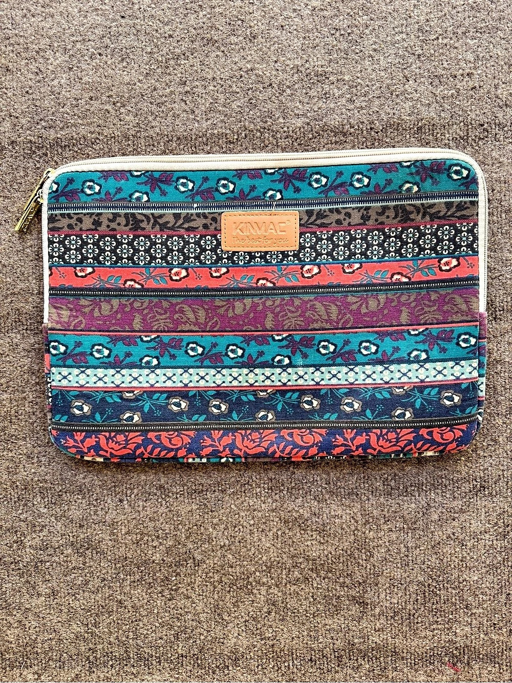Kinmac Multicolor Patterned Tablet/Lap Top Pouch